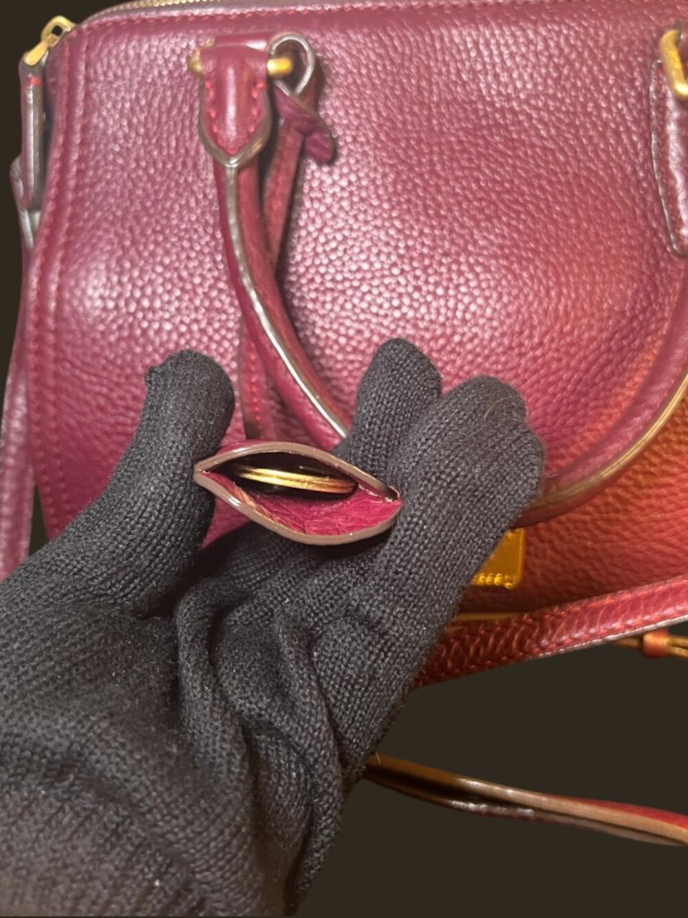 MCM München Burgundy Pebbled Leather Boston Satchel Crossbody Bag Gold Hardware - Picture 4 of 14